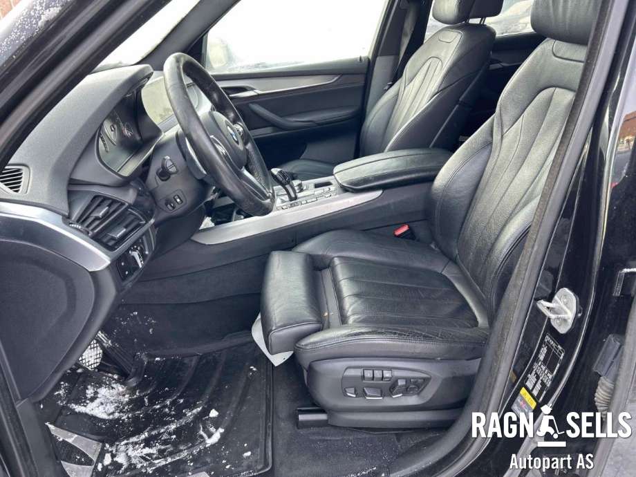 BMW X5 2013-2018 (F15) (F15), Motorkode: N20B20O0, Girkassekode: GA8P75H