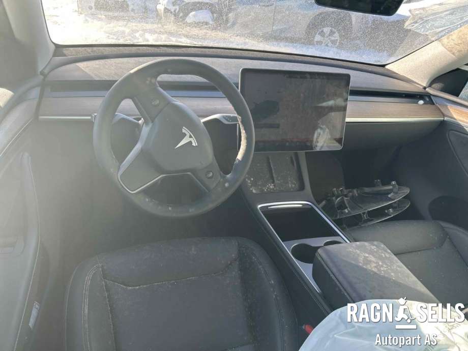 Tesla Model Y 2021-2024 (Type I) , Motorkode: 3D3|4D1, Girkassekode: 