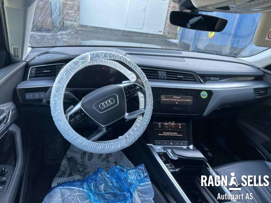Audi e-tron 2018-->> , Motorkode: EAS|EAW, Girkassekode: 