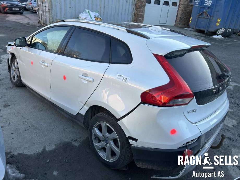Volvo V40 2012-2019 , Motorkode: D4162T, Girkassekode: 1285041