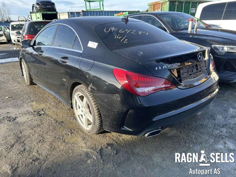 Mercedes CLA 2013-2019 (C117) (C117), Motorkode: 270920, Girkassekode: 724011