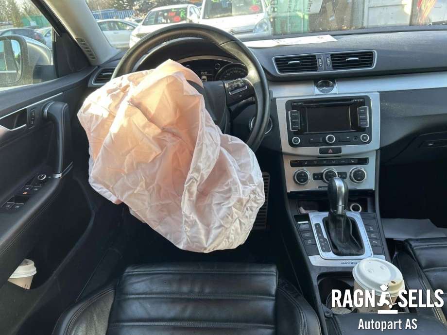 VW Passat 2011-2015 (B7) (B7), Motorkode: CFGC, Girkassekode: PQW