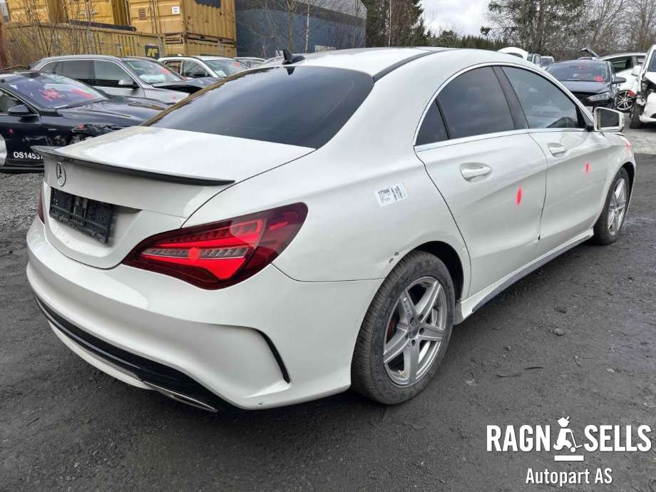 Mercedes CLA 2013-2019 (C117) (C117), Motorkode: K9K, Girkassekode: D724020