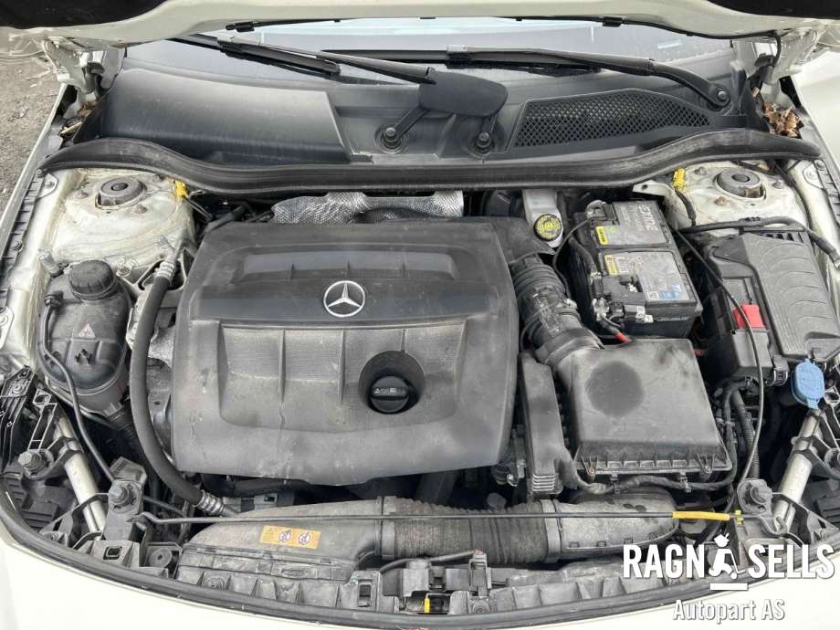Mercedes CLA 2013-2019 (C117) (C117), Motorkode: K9K, Girkassekode: D724020