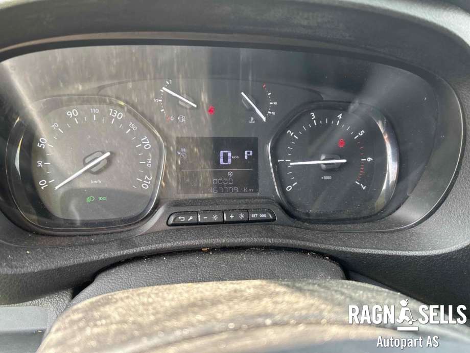 Peugeot Expert 2016-->> (Type III) , Motorkode: AH01, Girkassekode: RGMA
