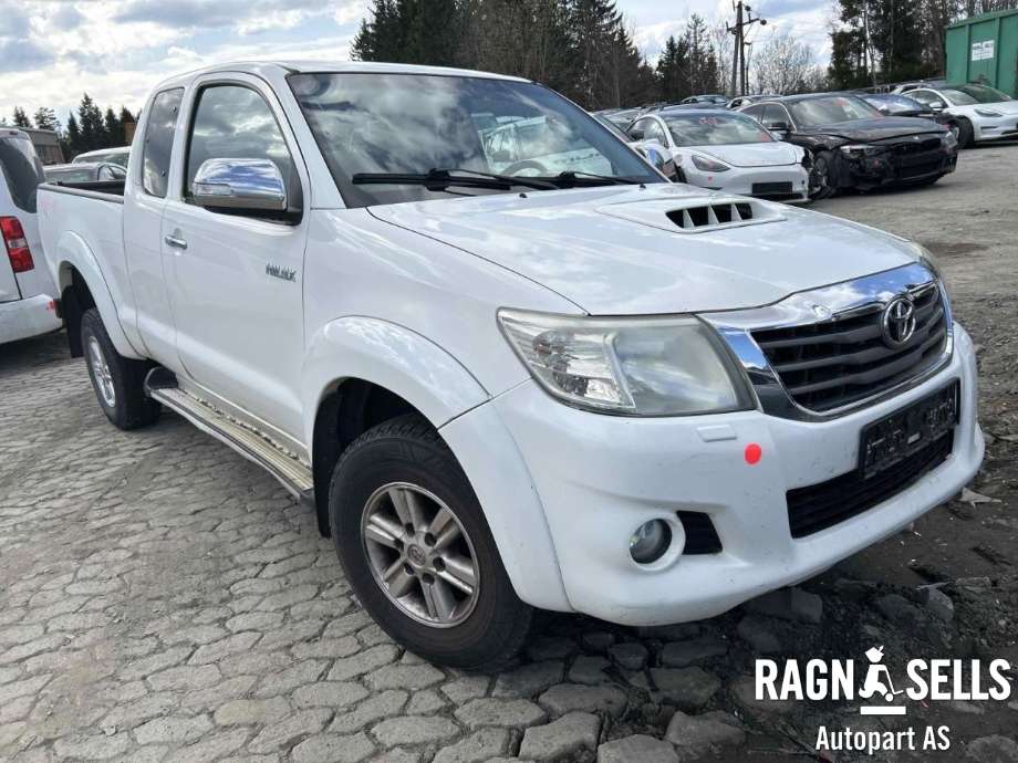 Toyota Hilux 2012-2016 , Motorkode: 2KD-FTV, Girkassekode: MTM