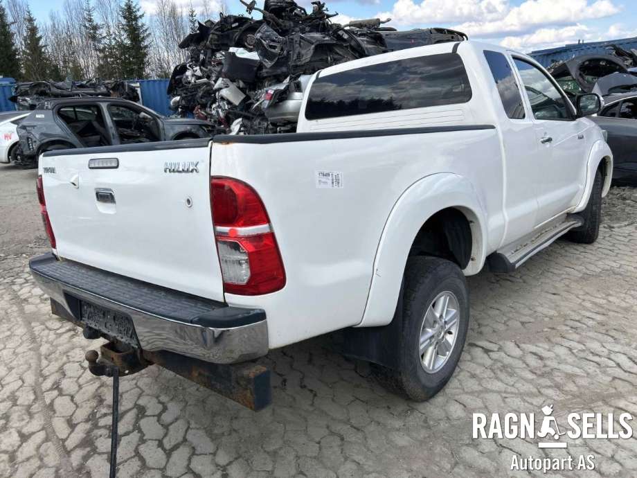 Toyota Hilux 2012-2016 , Motorkode: 2KD-FTV, Girkassekode: MTM