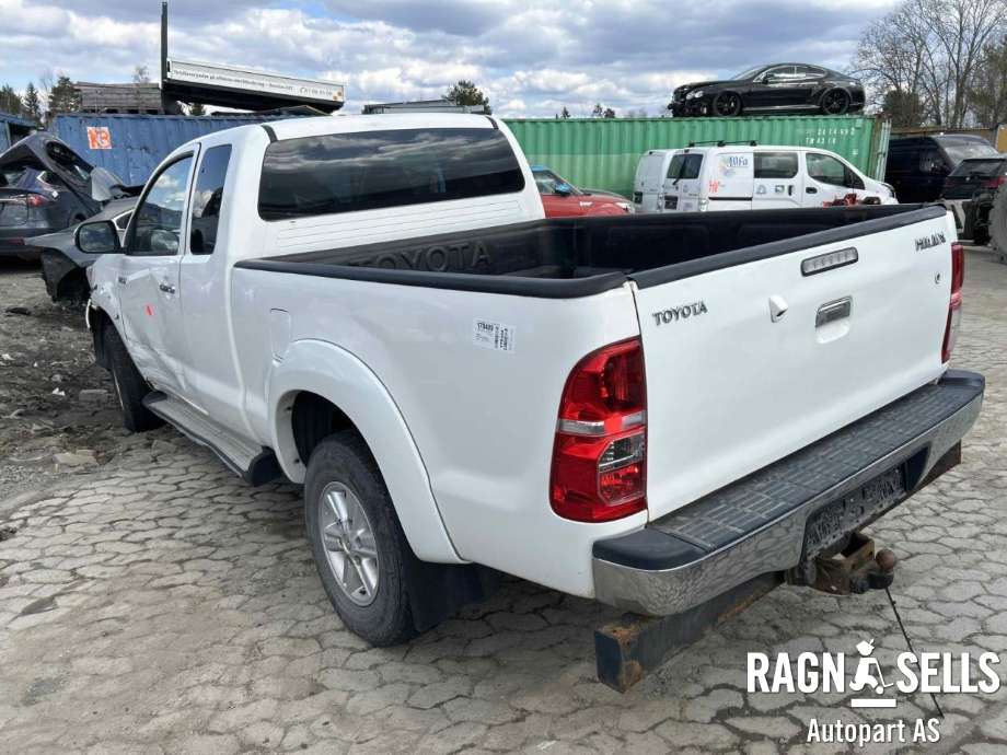 Toyota Hilux 2012-2016 , Motorkode: 2KD-FTV, Girkassekode: MTM