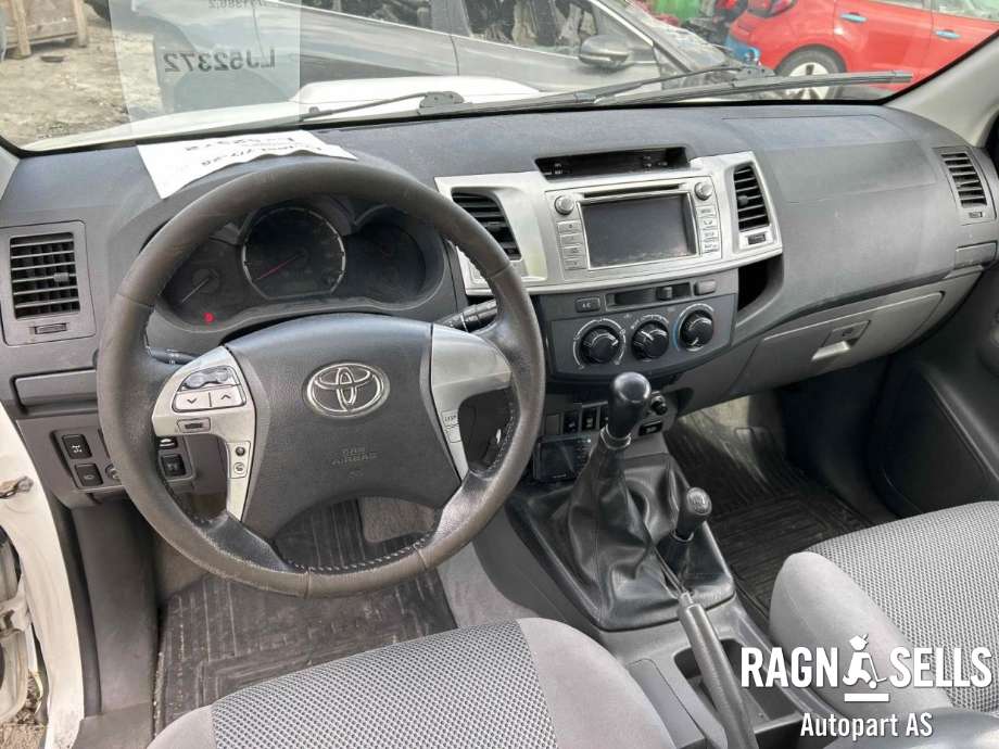 Toyota Hilux 2012-2016 , Motorkode: 2KD-FTV, Girkassekode: MTM