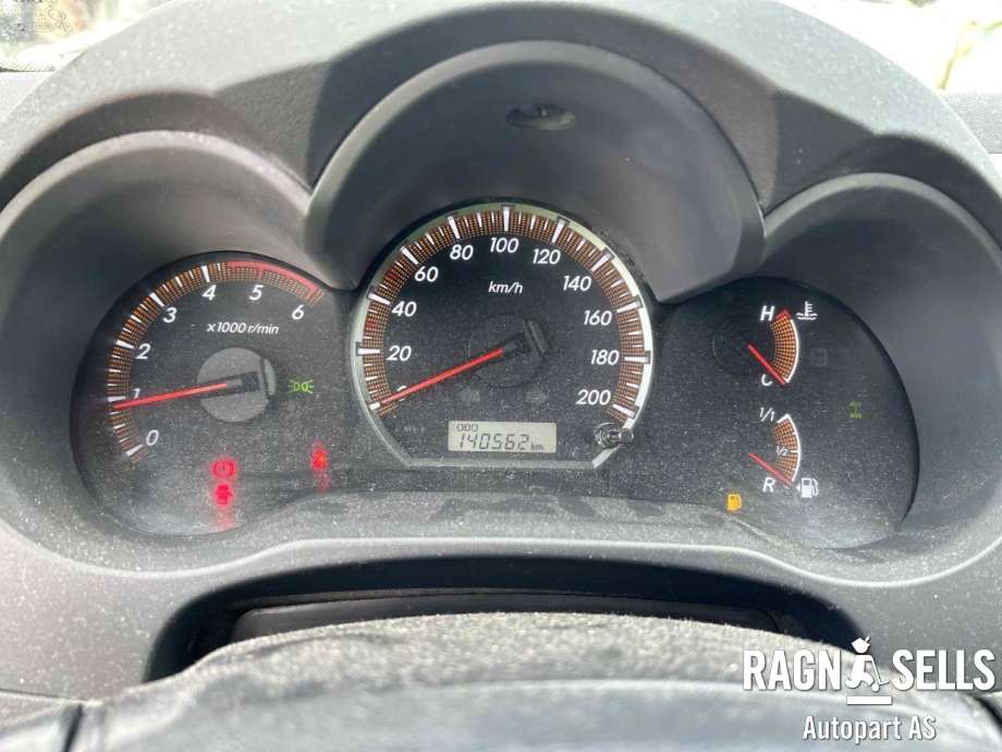 Toyota Hilux 2012-2016 , Motorkode: 2KD-FTV, Girkassekode: MTM
