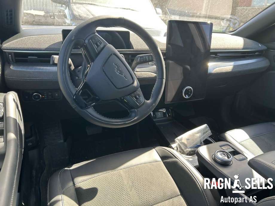 Ford Mustang Mach-e 2020-->> , Motorkode: X, Girkassekode: