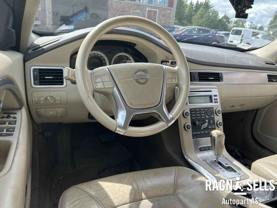 Volvo V70 2007-2013 (Type III, Fase 1) , Motorkode: D5204T2, Girkassekode: 36002833