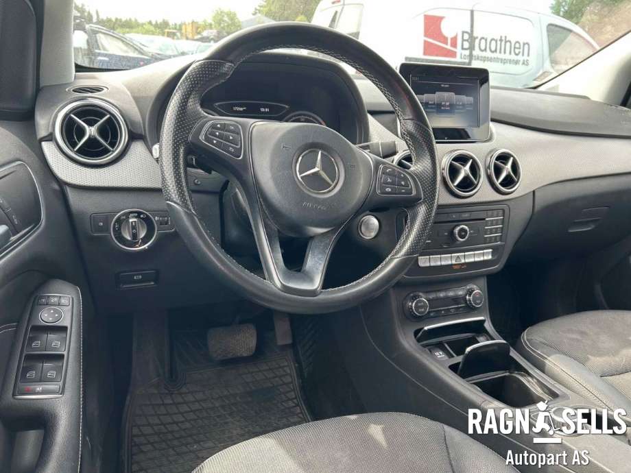 Mercedes B-Klasse, electric drive 2014-2018 (W242) (W242), Motorkode: EM0004, Girkassekode: 
