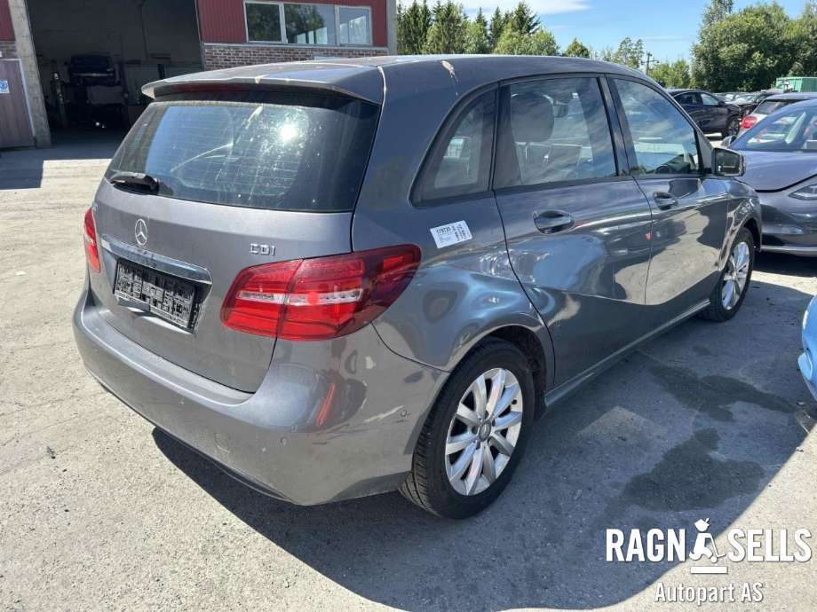 Mercedes B-Klasse 2011-2018 (W246) (W246), Motorkode: K9K, Girkassekode: D607951