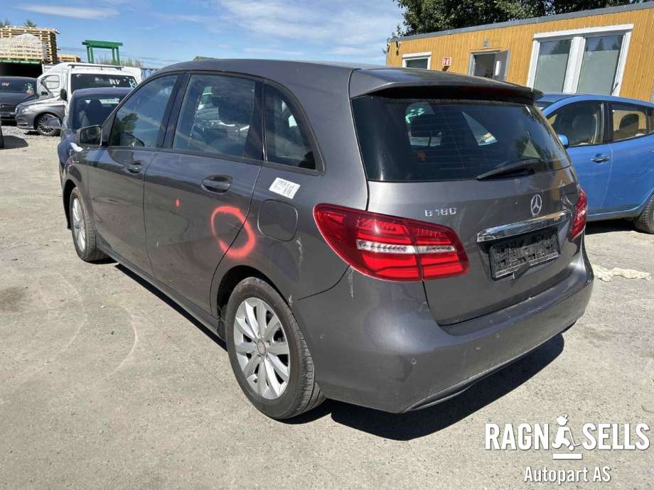 Mercedes B-Klasse 2011-2018 (W246) (W246), Motorkode: K9K, Girkassekode: D607951
