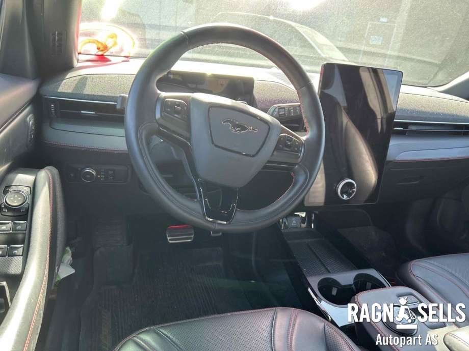 Ford Mustang Mach-e 2020-->> , Motorkode: U, Girkassekode: 