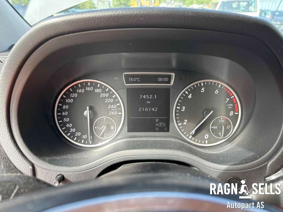 Mercedes B-Klasse 2011-2018 (W246) (W246), Motorkode: 270910, Girkassekode: 724002