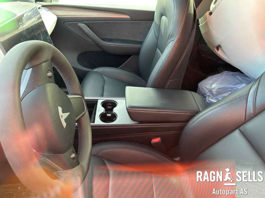 Tesla Model Y 2021-2024 (Type I) , Motorkode: 3D3|4D3, Girkassekode: 