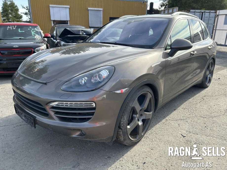 Porsche Cayenne 2010-2017 (92A) delebil , Motorkode: CRC, Girkassekode: A5904