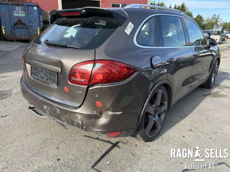 Porsche Cayenne 2010-2017 (92A) delebil , Motorkode: CRC, Girkassekode: A5904