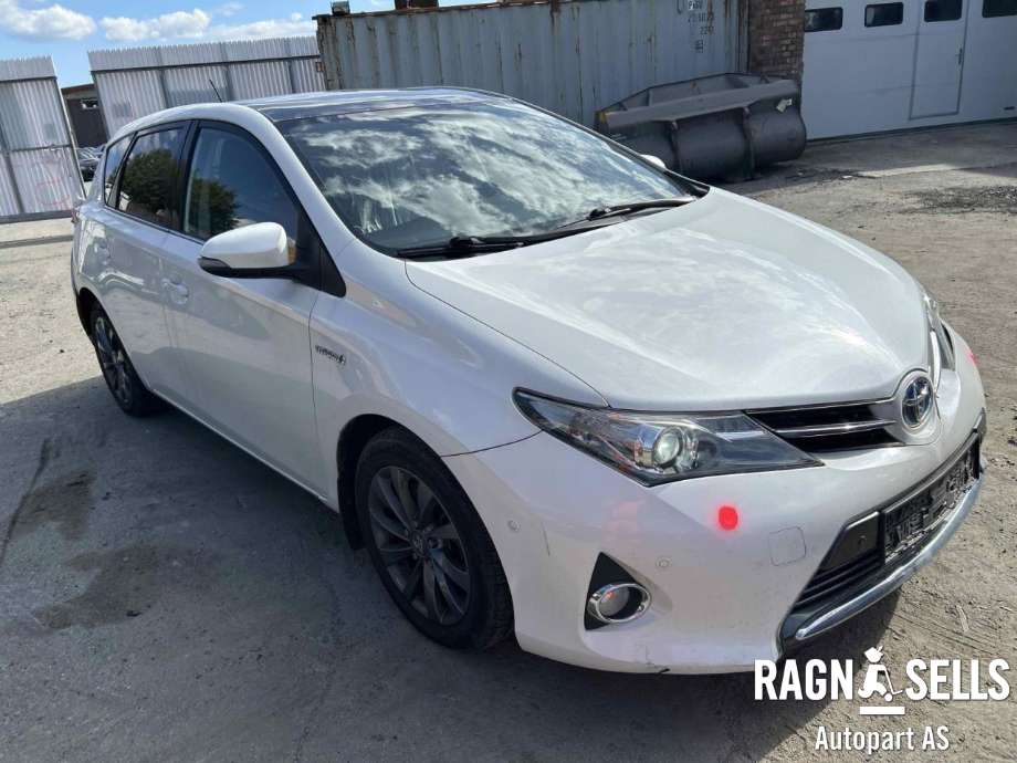 Toyota Auris 2013-2015 (Type II, Fase 1) , Motorkode: 2ZR-FXE, Girkassekode: