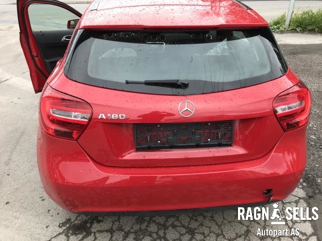 Mercedes A-Klasse 2012-2018 (W176) (W176), Motorkode: 270910, Girkassekode: 72400200329246