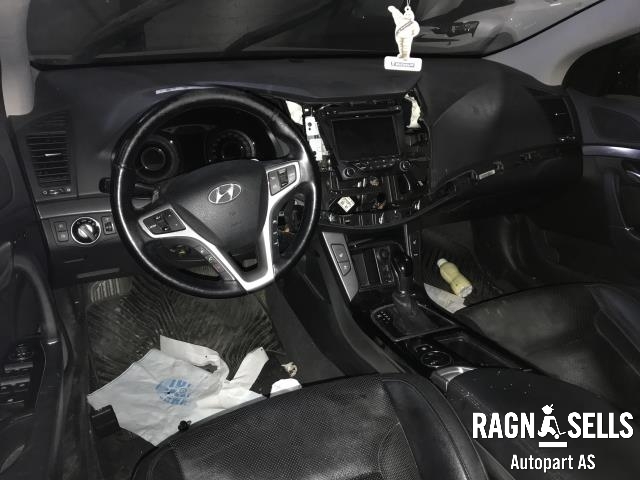 Hyundai i40 2012-2017 , Motorkode: D4FD, Girkassekode: FABAAU335072