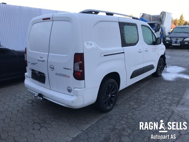 Opel Combo E 2019-->> , Motorkode: D15DTH, Girkassekode: MRE