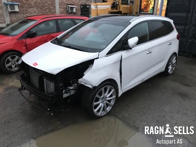 Kia Carens 2013-2018 Type III , Motorkode: D4FD-5, Girkassekode: 450003BKL0