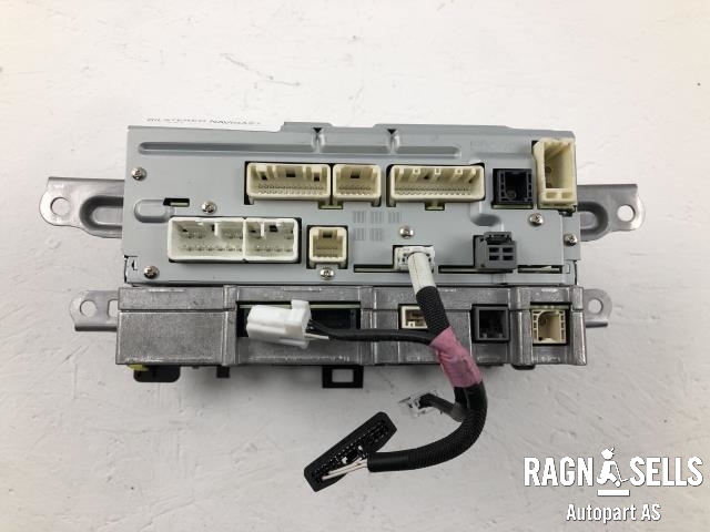 Bilstereo navigasjon til Toyota Yaris 2014-2020 (Type III, Fase 2)  (861400D230|1380004850F101)