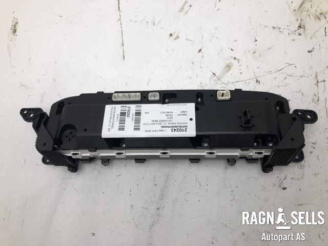 Instrumentpanel til Toyota Prius +7 2012-2020 (Type III) (stasjonsvogn) (stasjonsvogn) (8380047F50|)