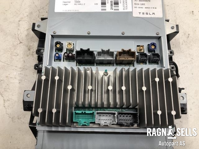 Multimedia display (MCU - Media Controller Unit) til Tesla Model S 2013-2016 (Fase 1)  (1015898-00-A|1084333-00-A|1084333-00-B)