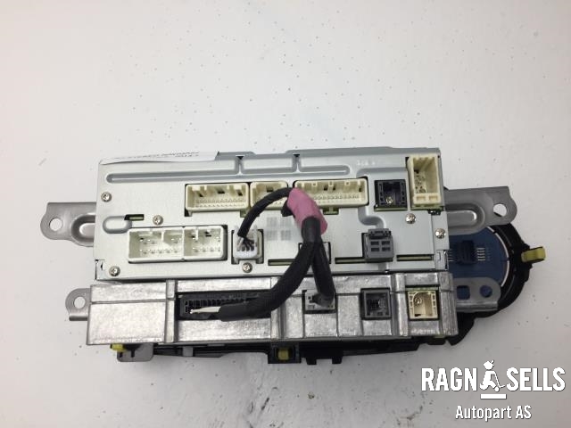 Bilstereo navigasjon til Toyota Yaris 2014-2020 (Type III, Fase 2)  (86140-0D230|)