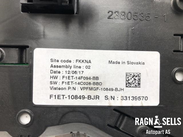 Instrumentpanel til Ford Focus 2014-2018 (Type III, Fase 2)  (F1ET-10849-BJR|)