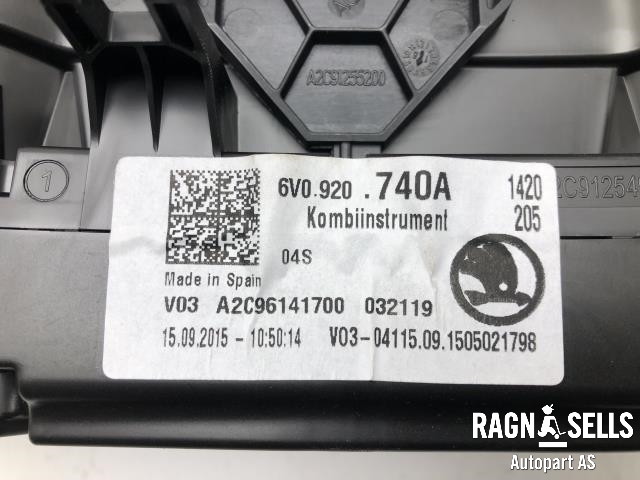 Instrumentpanel til Škoda Fabia 2014-2021 (Type III)  (6V0 920 740 A|)