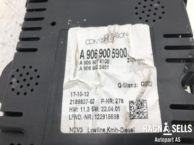 Instrumentpanel til Mercedes Sprinter 2006-2013 (Fase 1) (906) (906) (A9069005900|)