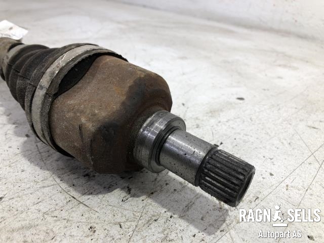 Drivaksel venstre foran, diesel/manuell til Peugeot 3008 2009-2016 (Type I)  (96 775 226 80|)