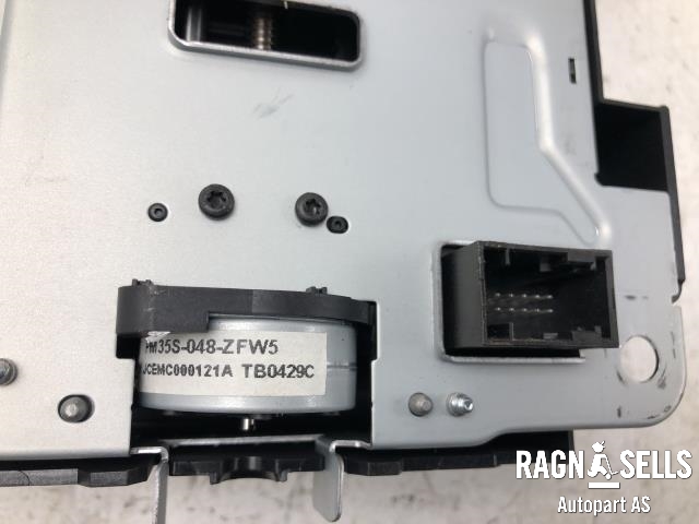 Instrument diverse til Peugeot 5008 2010-2017 (Type I)  (96665877ZD|)