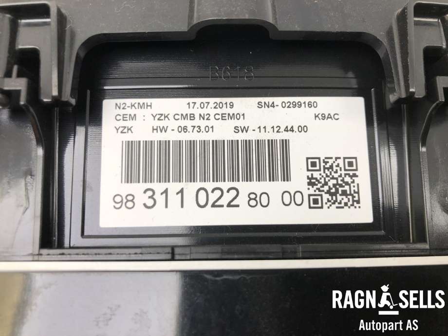 Instrumentpanel til Citroën Berlingo 2019-->> (Type III)  (9831102280|)