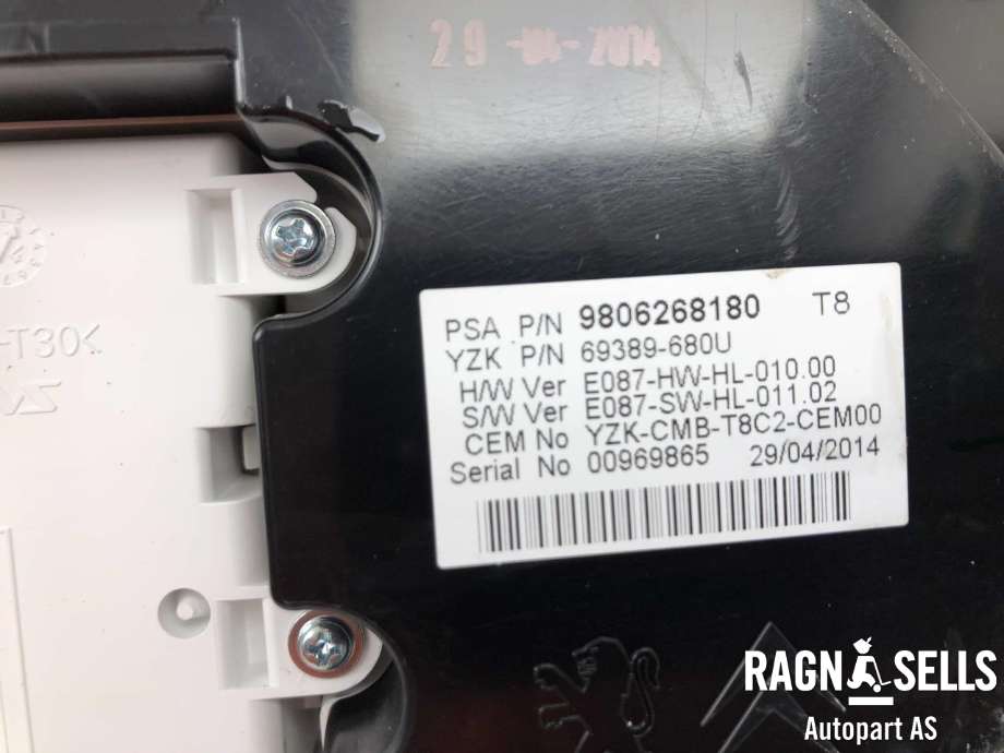 Instrumentpanel til Peugeot 3008 2009-2016 (Type I)  (98 051 706 80|)
