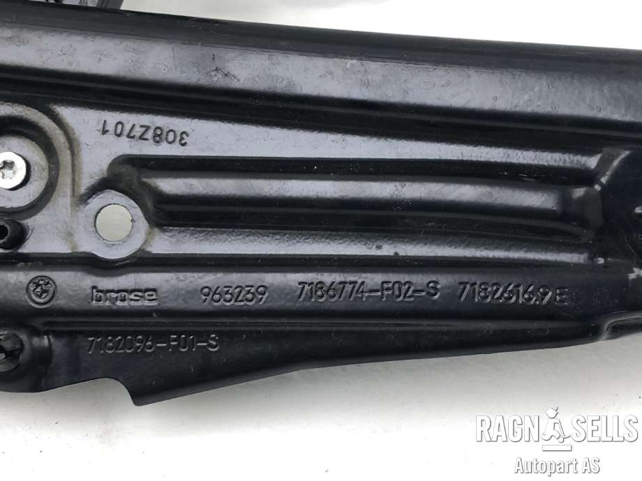 Ruteheis høyre bak til BMW 7-Serie 2009-2015 (F01/F02/F03/F04) (F01/F02/F03/F04) (51337182616|)