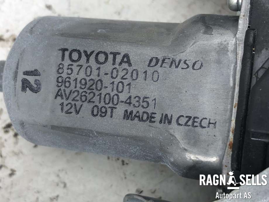 Ruteheis venstre bak til Toyota Avensis 2015-2019 (Type III, Fase 2) (6984005131|)