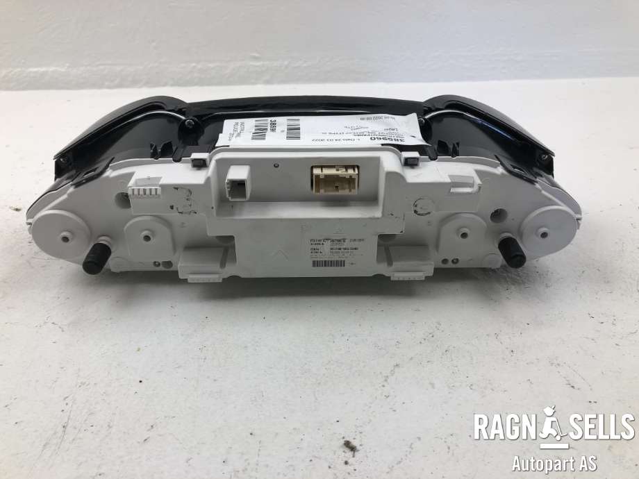 Instrumentpanel til Peugeot 308 2013-2021 (Type II) (9807588280|)