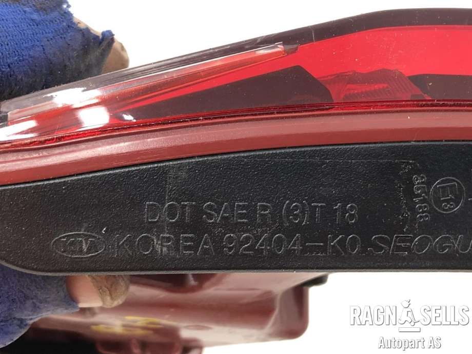 Baklykt høyre indre til Kia e-Soul 2019-->> (Type III) (92404K0100|)