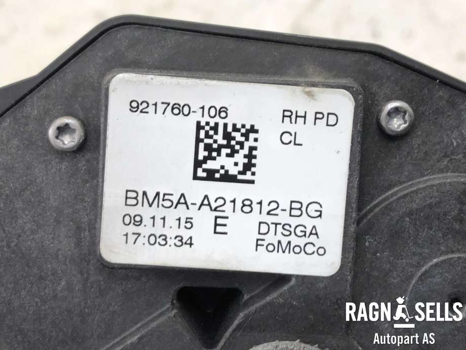 Låsekasse høyre foran til Ford Kuga 2013-2019  (2066073|)