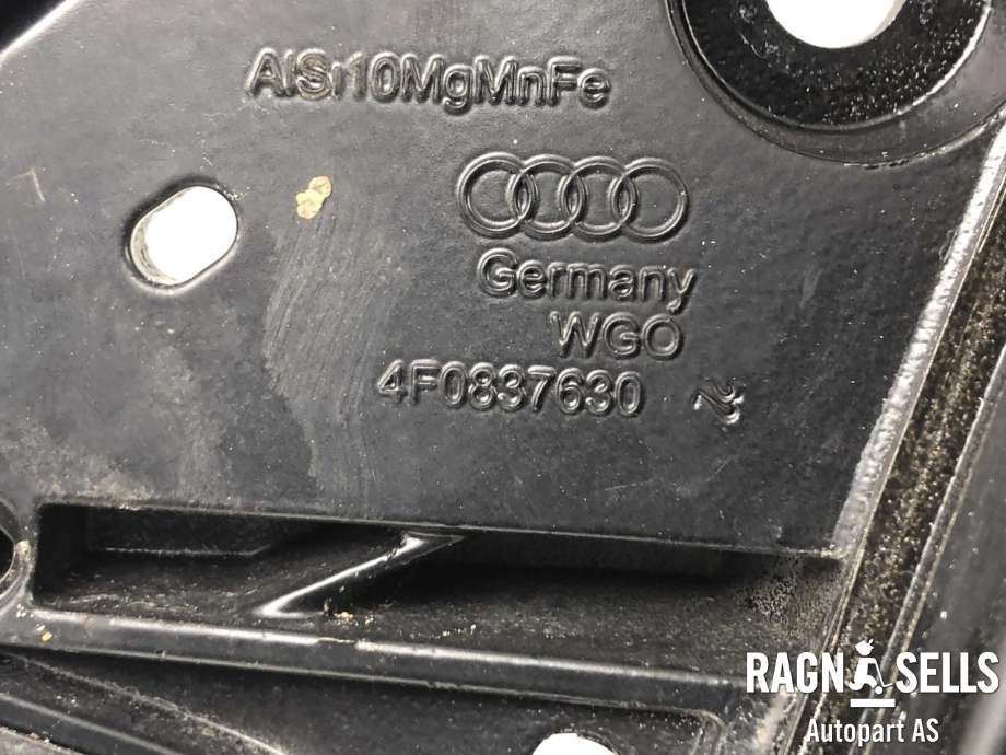 Ruteheis høyre foran til Audi A6, Allroad 2008-2011 (Type II, Fase 2) (C6) (C6) (4F0 837 462 D|)