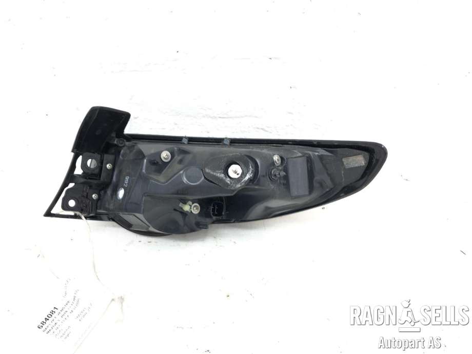 Baklykt venstre til Mazda 3 2019-->> (Type IV) (6519N6519R|)
