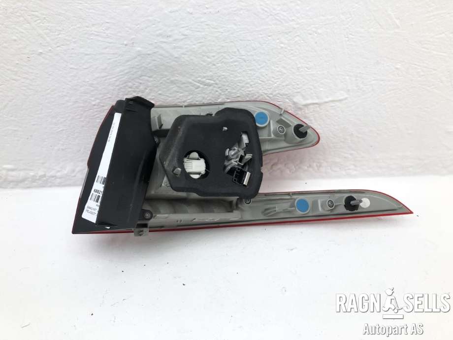 Baklykt venstre ytre til Peugeot 308 2013-2021 (Type II)  (96 780 939 80|)