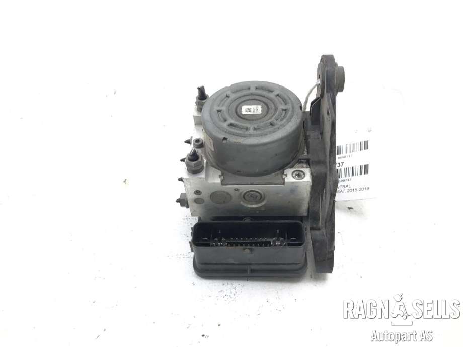 ABS sentral til VW Passat 2015-2019 (Fase 1) (B8) (B8) (5Q0 614 517 BL|)