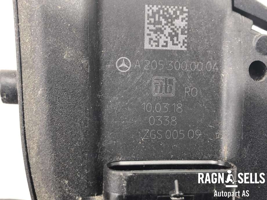 Pedal gass til Mercedes E-Klasse 2016-2023 (W213) (W213) (A 205 300 00 04|)